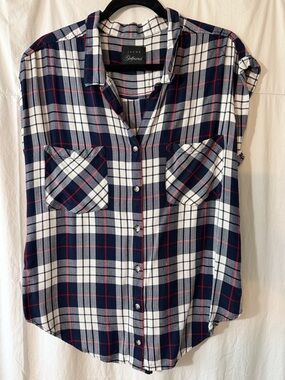 JACHS Girlfriend Navy, White & Red Plaid Button-Front Shirt
